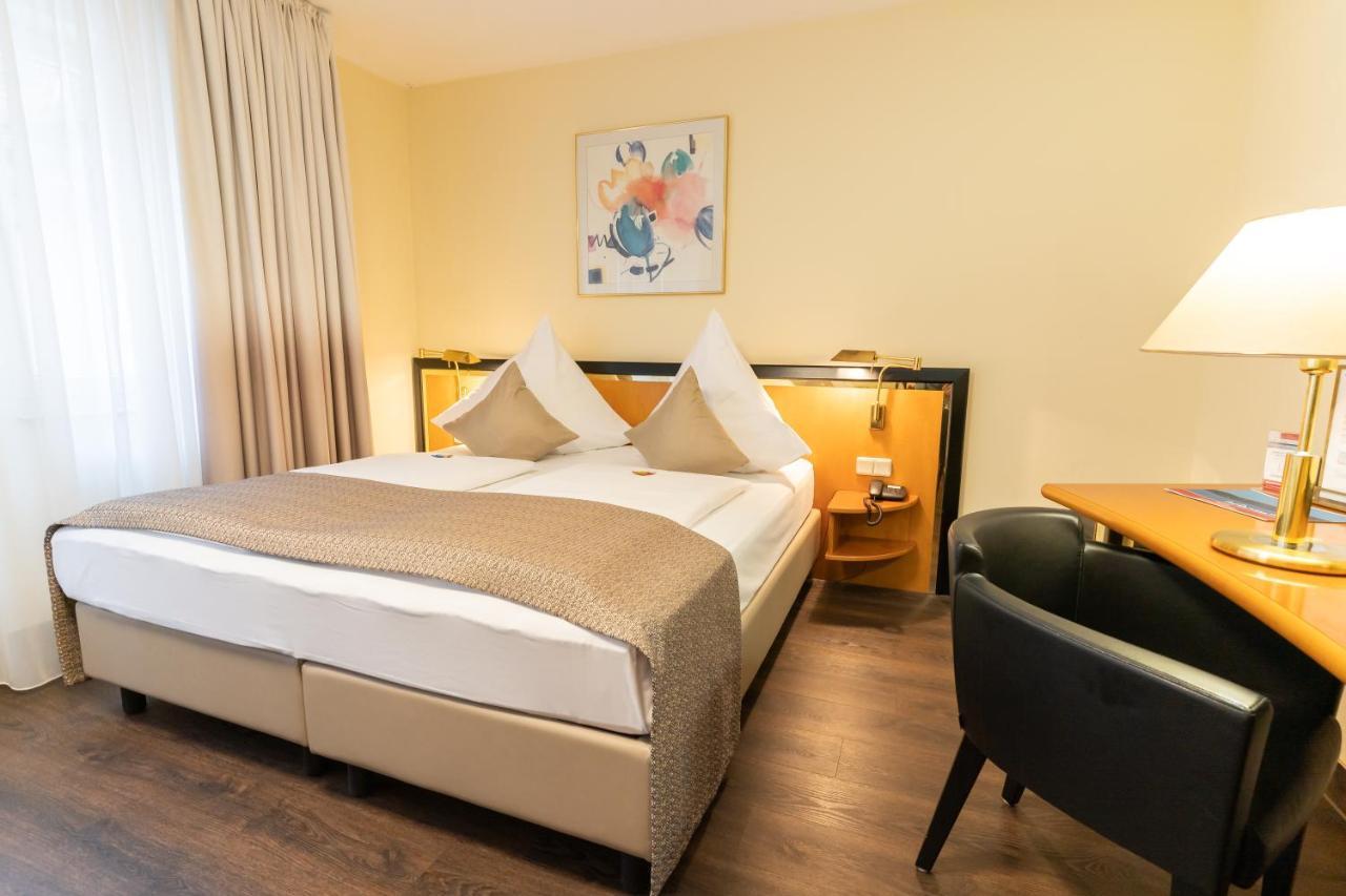 Hotel Am Stadtgarten Радольфцелль-ам-Бодензе Екстер'єр фото