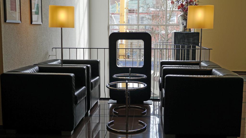 Hotel Am Stadtgarten Радольфцелль-ам-Бодензе Екстер'єр фото