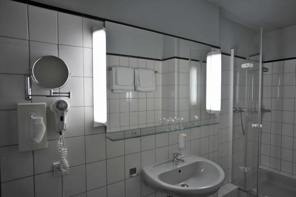 Hotel Am Stadtgarten Радольфцелль-ам-Бодензе Екстер'єр фото